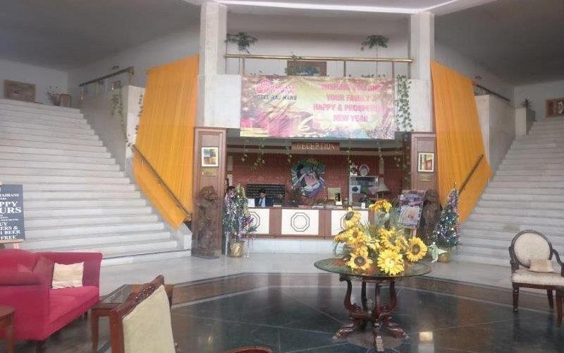 Hotel Raj Hans, Faridabad Esterno foto