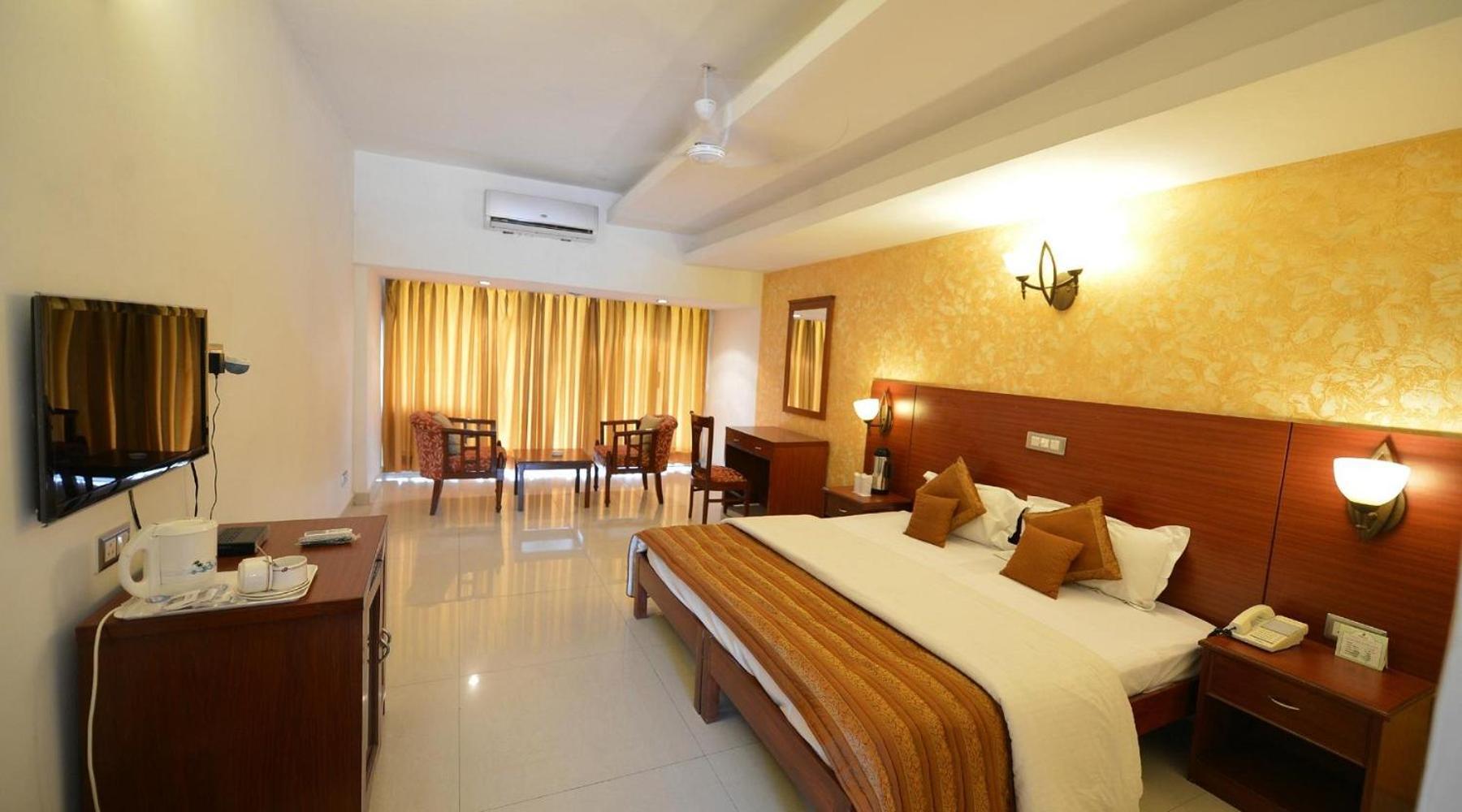 Hotel Raj Hans, Faridabad Esterno foto